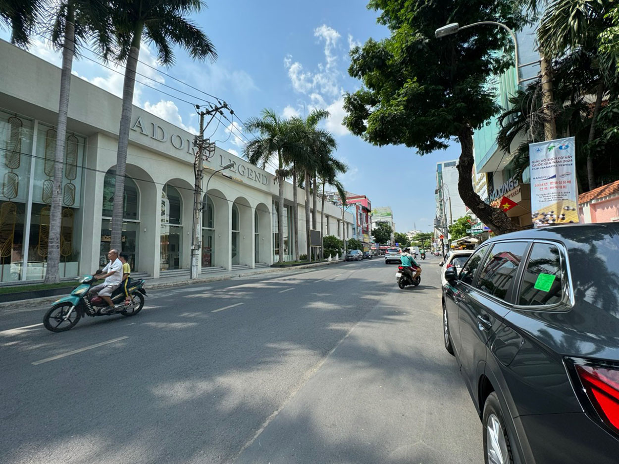 Nhà phố 2 lầu (3,6x19,5) đối diện Công Viên đường Nguyễn Đình Khơi-khu Đệ Nhất K.Sạn,Khu ít nhà bán